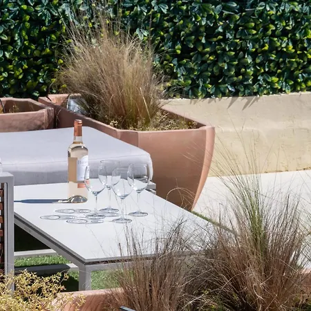 Apartman Unique! 2-br With Pool & Rooftop Cannes