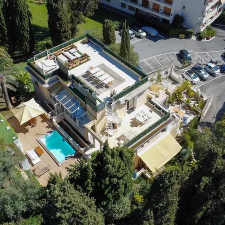 Unique! 2-br With Pool & Rooftop Apartman *