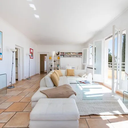 Daire Unique! 2-br With Pool & Rooftop *